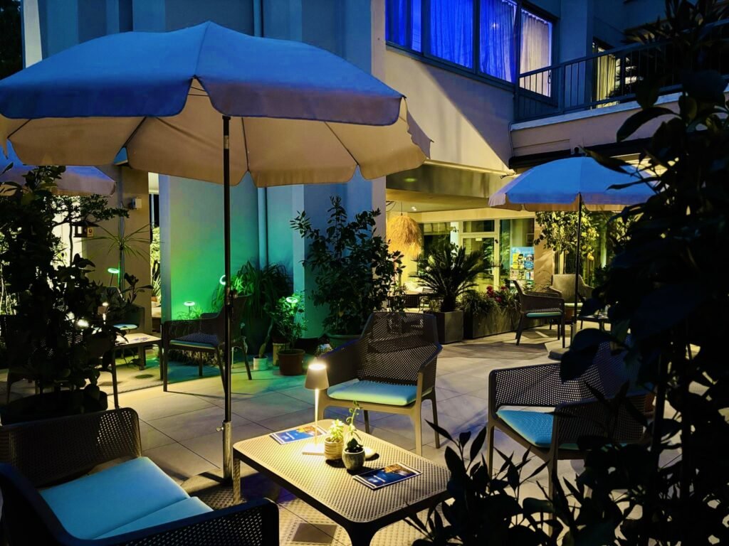 9823e764 8cff 46d5 a4d9 badf0907b9fd